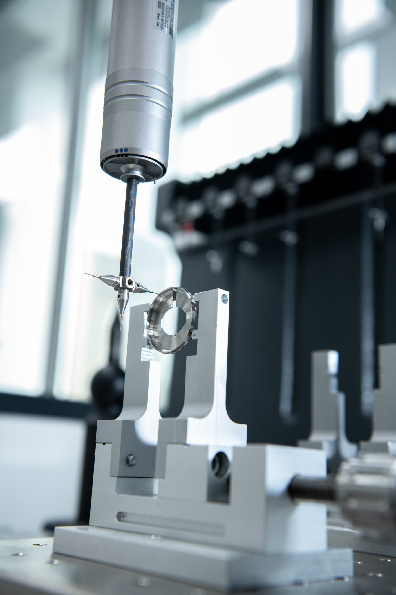 Corporate Bildwelt für das Industrieunternehmen Manufacture Wolf in Biel Bienne. Detailaufnahme einer Maschine.